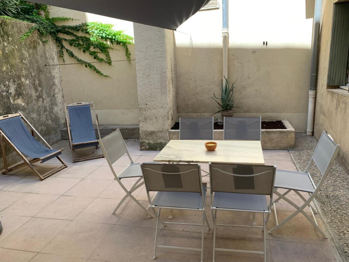 Appartement Intra Muros Avec Cour Privee أفينيون المظهر الخارجي الصورة