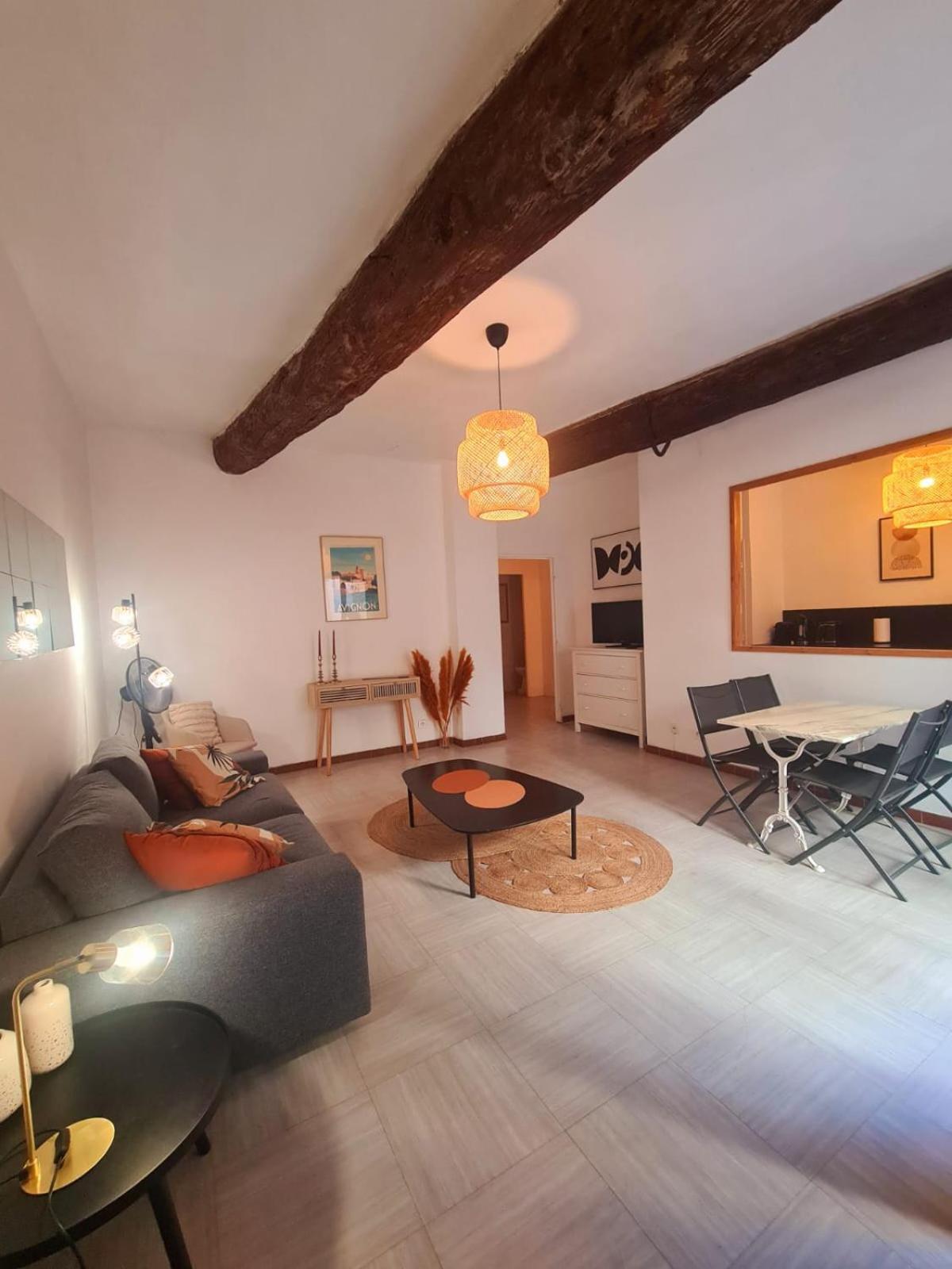 Appartement Intra Muros Avec Cour Privee أفينيون المظهر الخارجي الصورة