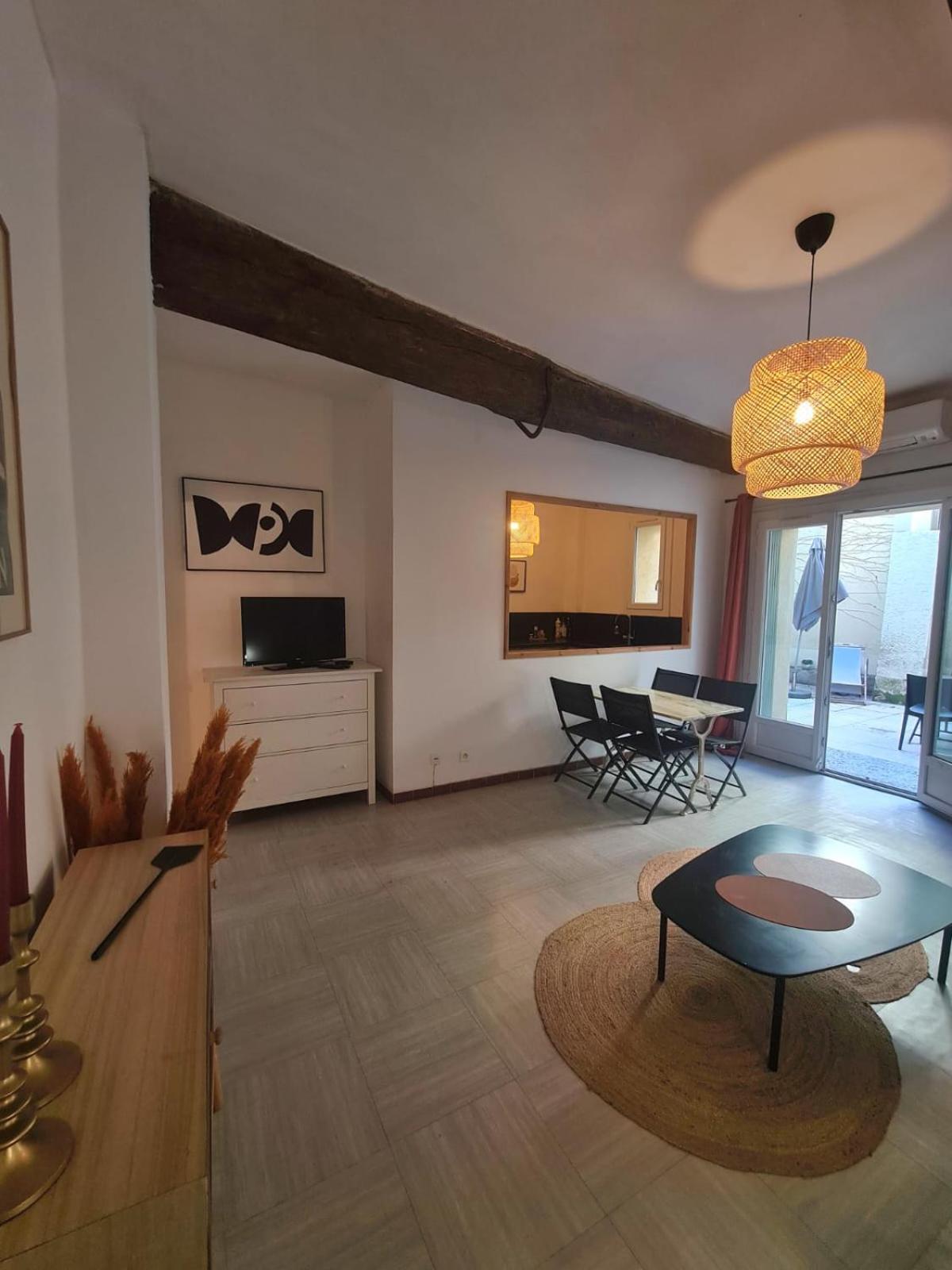 Appartement Intra Muros Avec Cour Privee أفينيون المظهر الخارجي الصورة