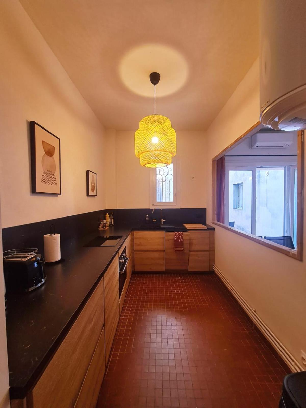 Appartement Intra Muros Avec Cour Privee أفينيون المظهر الخارجي الصورة